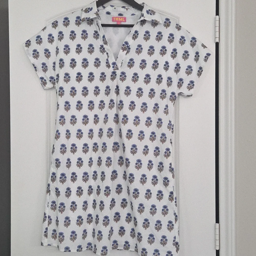 THML Beautiful Cotton Dress...White With Blue Floral Pattern. Great Condition! - Picture 2 of 16